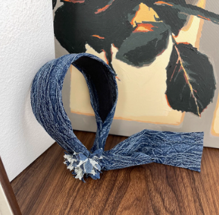 Original Denim Flower Headband - Stylish and Chic Design, Ideal for Daily Wear and Casual Outings for Women