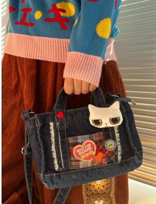 Tas Kanvas Denim Buatan Tangan Retro dengan Liontin Kucing