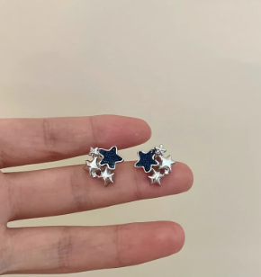 Original Denim Heart Earrings Design with Blue Denim Hearts and Silver Flower Accents - Cute, Trendy for Casual Outings, Special Occasions, Daily Wear, Ideal for Adding a Playful and Chic Look to Your Outfit for Women