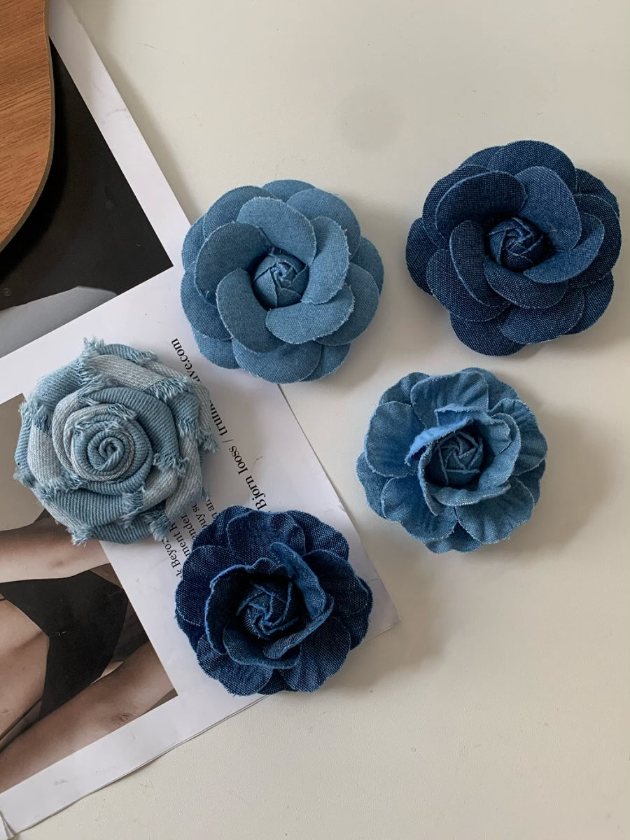 Original Denim Brooch Design with Handcrafted Denim Rose and Frayed Edges - Artistic, Vintage, Handmade for Casual Wear, Fashion Accessories, Special Occasions, Ideal for Adding a Touch of Rustic Charm and Elegance to Any Outfit for Women