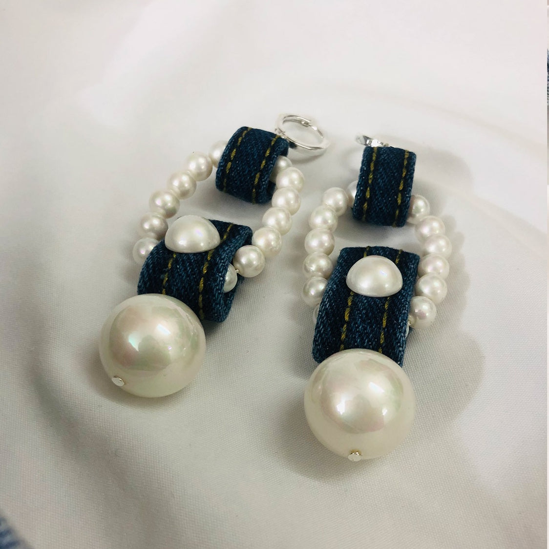 Original Denim Pearl Earrings Design with Blue Denim and Large Pearl Embellishments - Elegant, Stylish for Casual Outings, Special Occasions, Daily Wear, Ideal for Adding a Chic and Versatile Touch to Your Look for Women