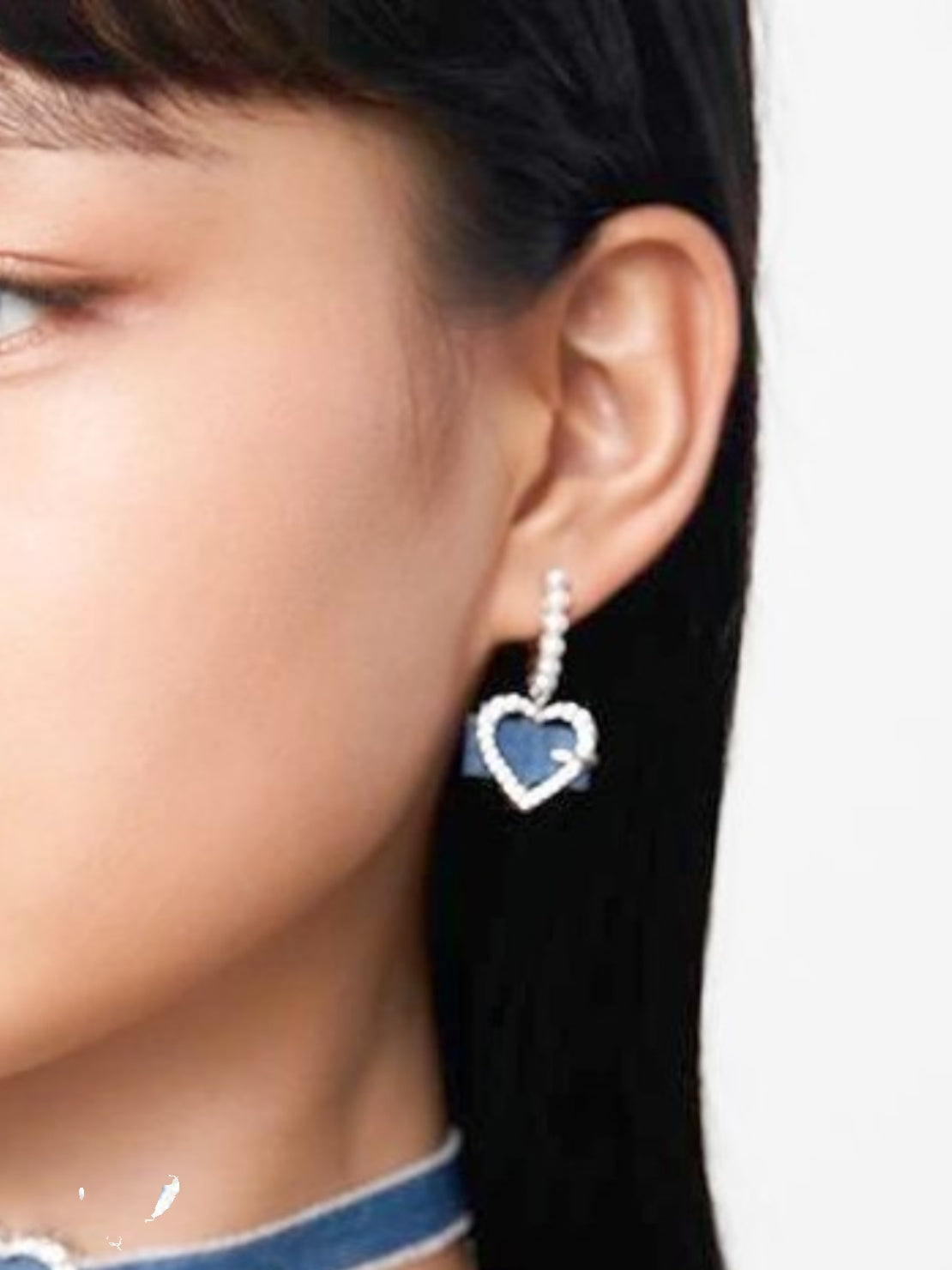 Original Denim Heart Charm Pendant Design with Heart-Shaped Pendant and Pearls - Stylish, Elegant for Casual Wear, Accessorizing, Gifting, Ideal for Adding a Charming, Feminine Touch to Any Outfit for Women