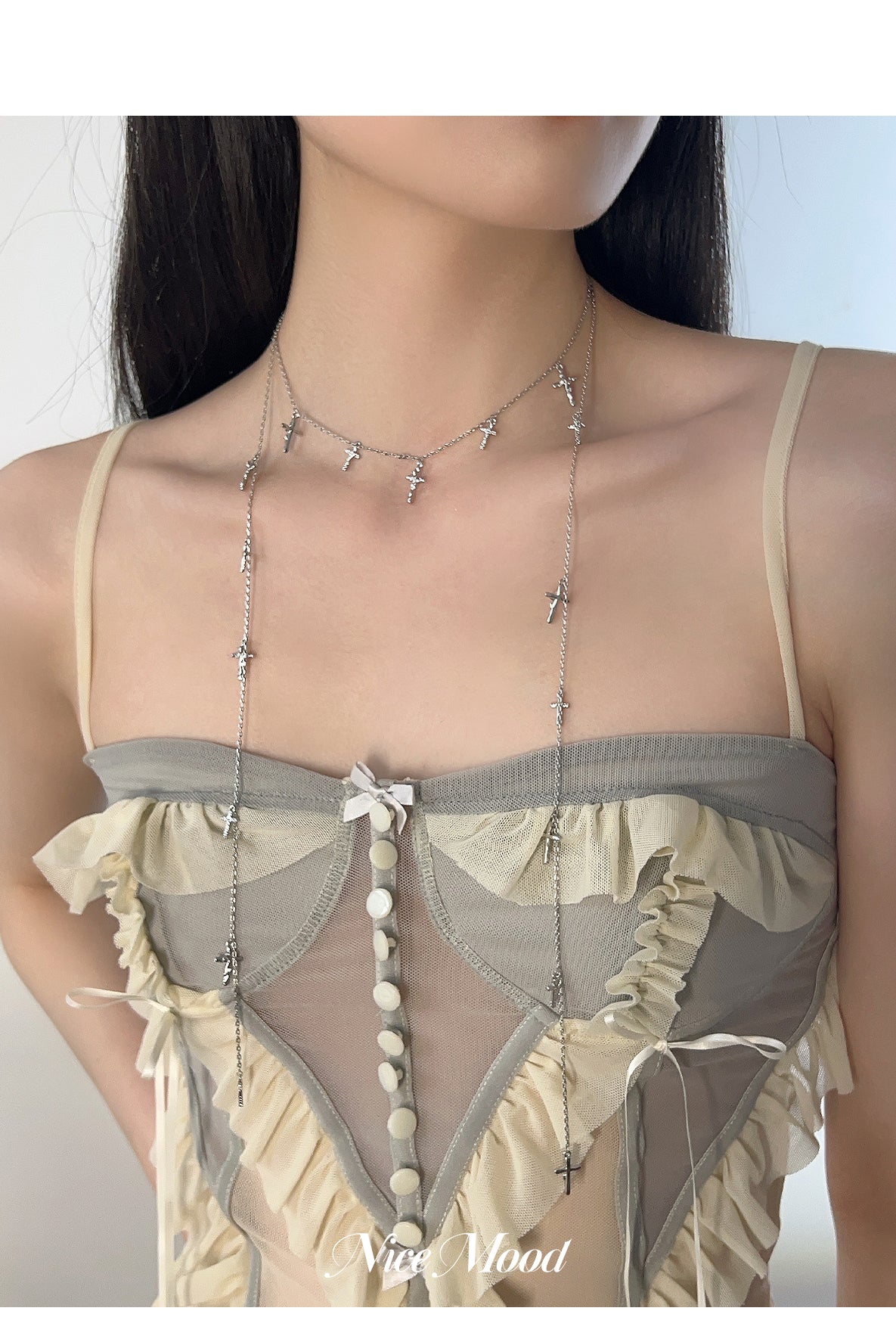 Original Denim Heart Choker Design with Heart-Shaped Accents and Metal Chain Details - Trendy, Chic for Casual Wear, Date Nights, Parties, Ideal for Adding a Fashionable and Unique Touch to Your Look for Women