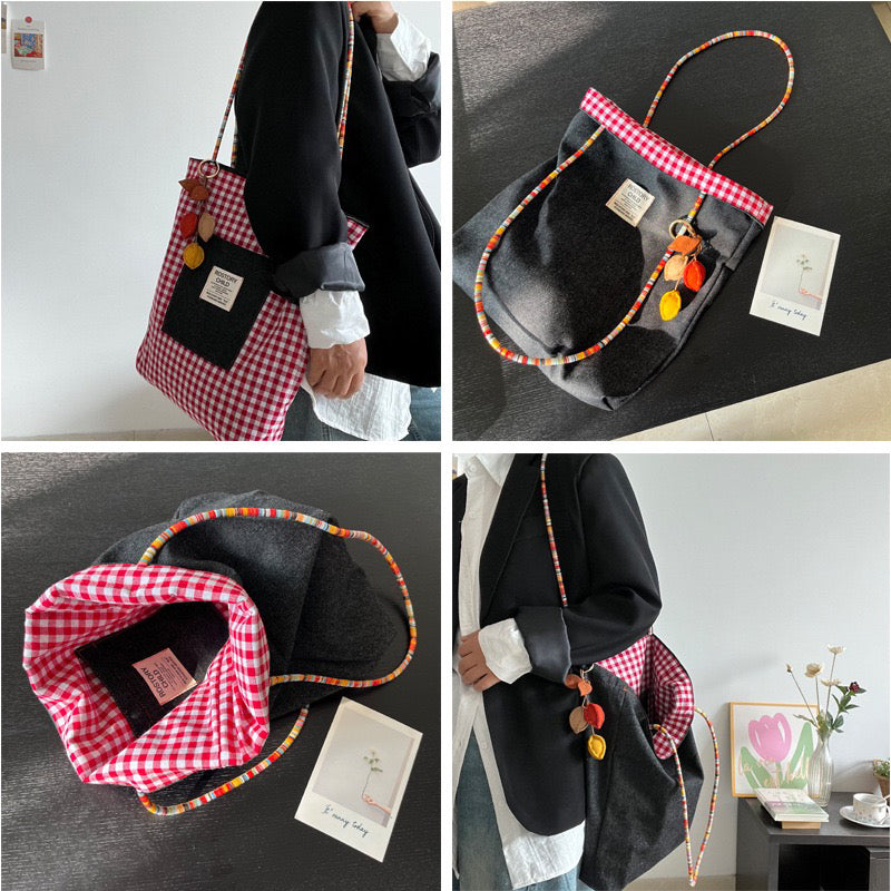 Original Gingham and Navy Shoulder Bags with Pom-Pom Accents - Stylish and Practical Design, Ideal for Daily Outings and Shopping for Women