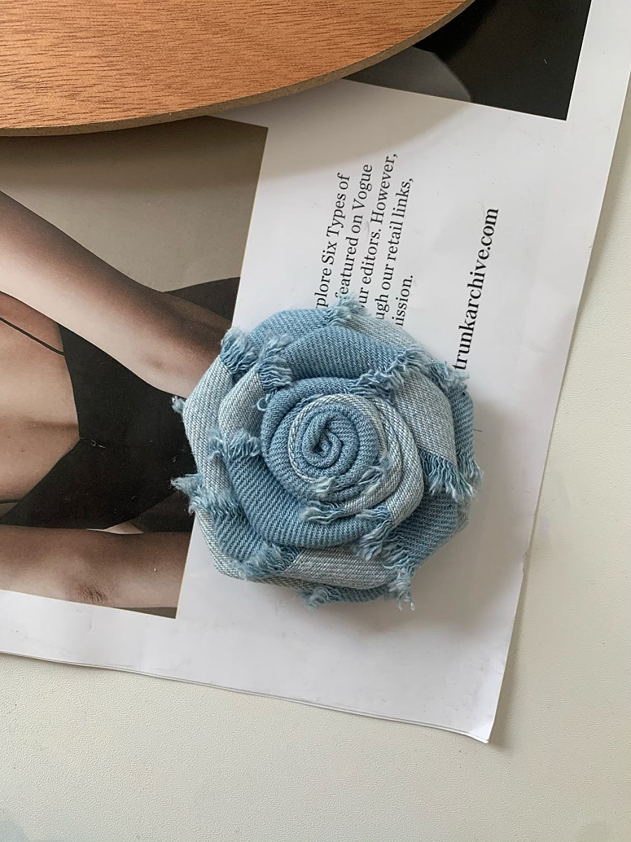 Original Denim Brooch Design with Handcrafted Denim Rose and Frayed Edges - Artistic, Vintage, Handmade for Casual Wear, Fashion Accessories, Special Occasions, Ideal for Adding a Touch of Rustic Charm and Elegance to Any Outfit for Women
