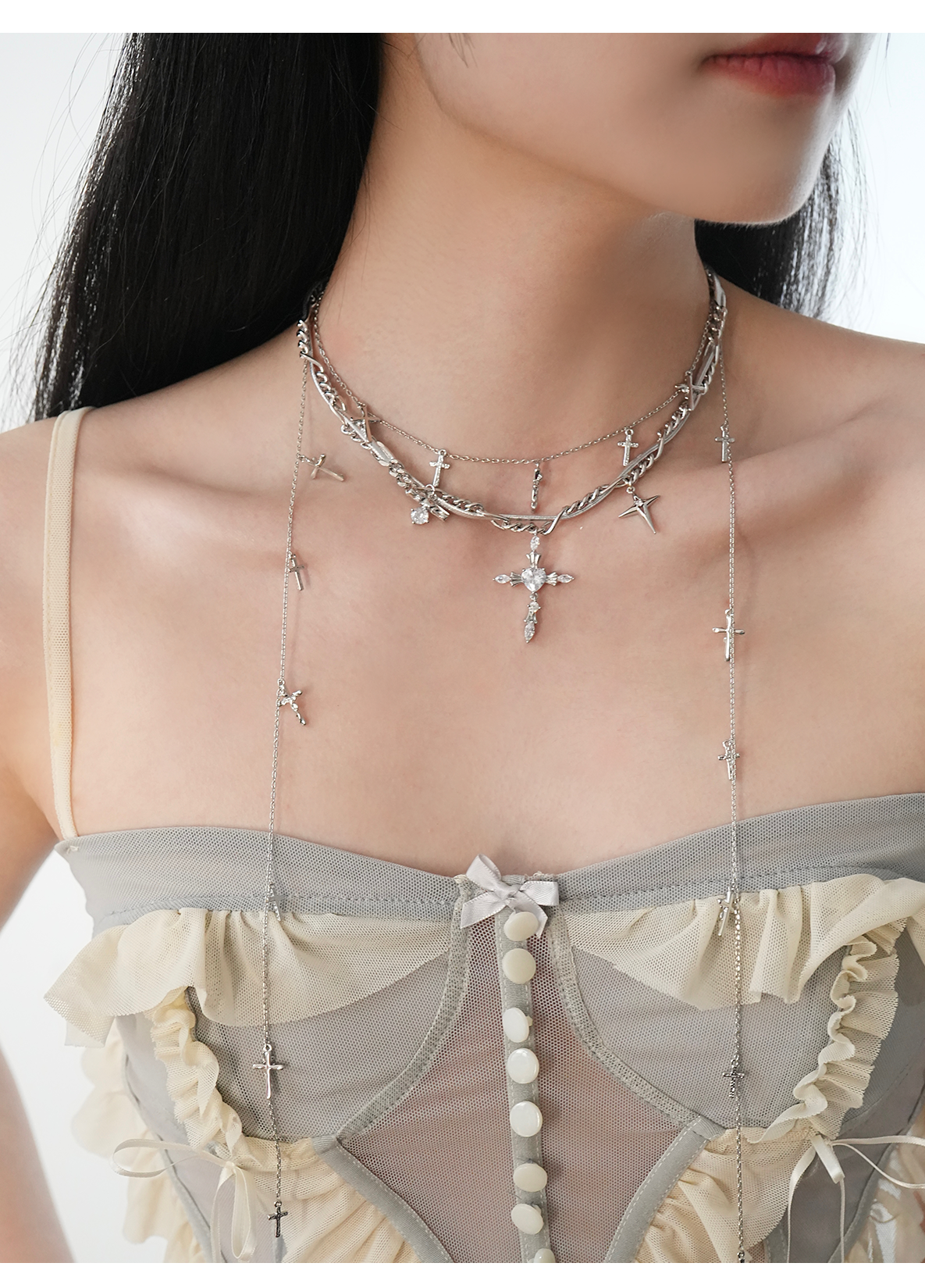 Original Denim Heart Choker Design with Heart-Shaped Accents and Metal Chain Details - Trendy, Chic for Casual Wear, Date Nights, Parties, Ideal for Adding a Fashionable and Unique Touch to Your Look for Women