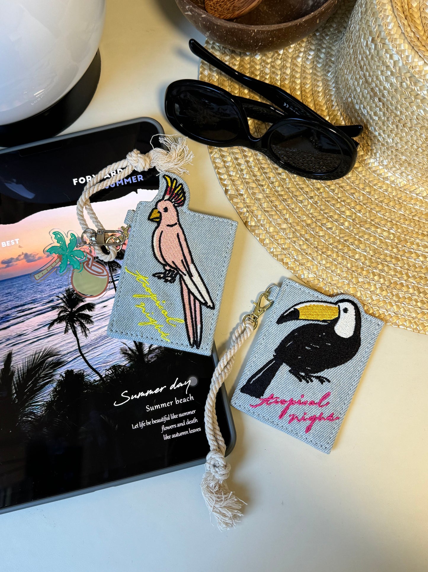 Original Denim and Embroidery Card holder with Colorful Bird Embroidery and Tropical Design Accents - Playful, Artistic for Everyday Carry, Gift, and Casual Outings, Ideal for Keeping Your Cards and Cash Secure with a Fun, Vibrant Touch for Unisex