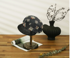 Trendy Patchwork Beret Cap with Colorful Plaid Patches and Straw Brim - Unique Streetwear Design for Casual Outings and Outdoor Events for Unisex