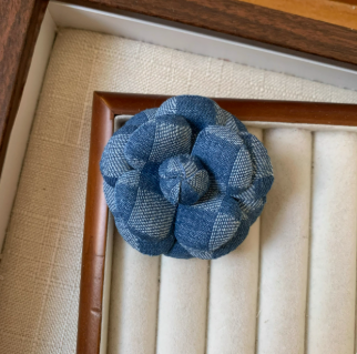 Original Denim Brooch Design with Handcrafted Denim Rose and Frayed Edges - Artistic, Vintage, Handmade for Casual Wear, Fashion Accessories, Special Occasions, Ideal for Adding a Touch of Rustic Charm and Elegance to Any Outfit for Women