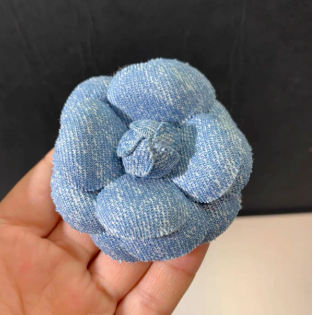 Original Denim Brooch Design with Handcrafted Denim Rose and Frayed Edges - Artistic, Vintage, Handmade for Casual Wear, Fashion Accessories, Special Occasions, Ideal for Adding a Touch of Rustic Charm and Elegance to Any Outfit for Women