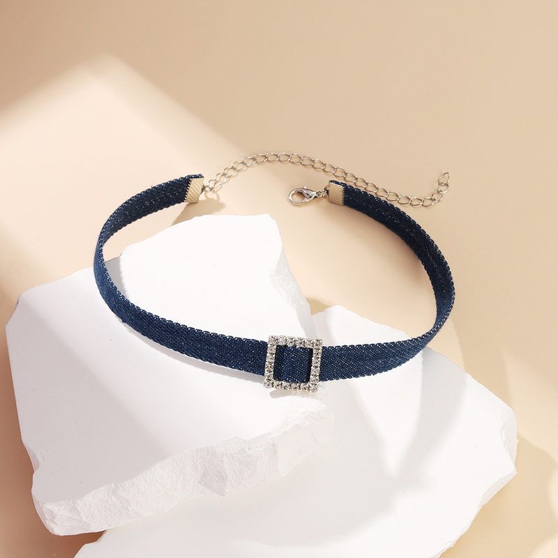 Original Denim Choker Necklace Design with Heart-Shaped Pendant and Pearl Drop Detail - Elegant, Trendy for Casual Wear, Date Night, Parties, Ideal for Adding a Versatile and Stylish Touch to Your Outfit for Women