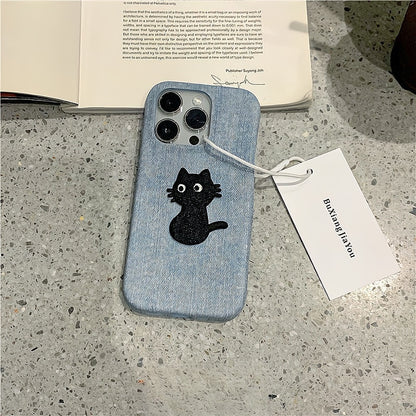 デニム風フィルムPCトレンディな猫刺繍入りスマホケース - 若い女性向けのモダンでキュートなデザイン
