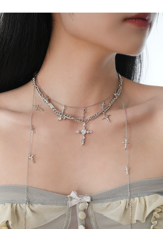 Original Denim Heart Choker Design with Heart-Shaped Accents and Metal Chain Details - Trendy, Chic for Casual Wear, Date Nights, Parties, Ideal for Adding a Fashionable and Unique Touch to Your Look for Women